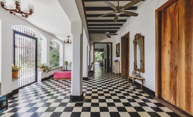 Se vende casa patrimonial remodelada