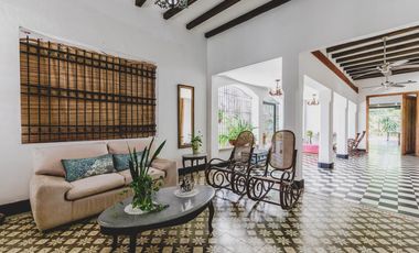 Se vende casa patrimonial remodelada