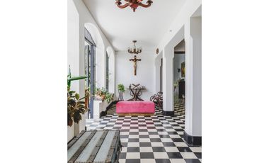Se vende casa patrimonial remodelada