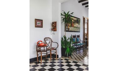Se vende casa patrimonial remodelada