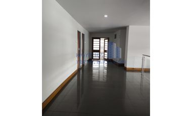 Oficina en Arriendo en Siberia. CC9100