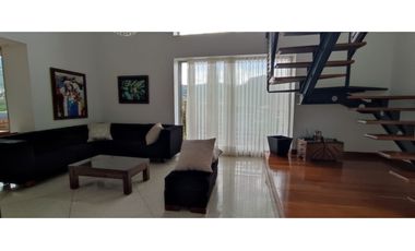 Apartamento Penthouse en venta, Almería en Medellín