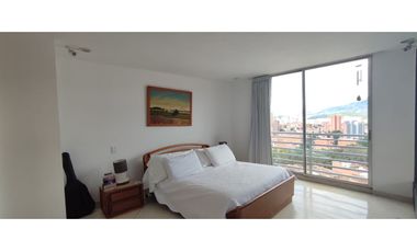 Apartamento Penthouse en venta, Almería en Medellín