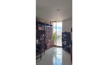 Apartamento Penthouse en venta, Almería en Medellín