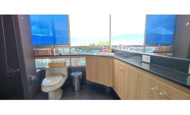 Apartamento Penthouse en venta, Almería en Medellín