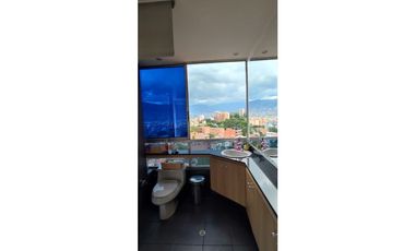 Apartamento Penthouse en venta, Almería en Medellín