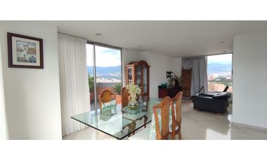 Apartamento Penthouse en venta, Almería en Medellín