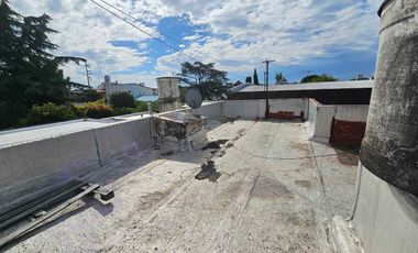 Venta casa tipo dpto en Levalle al 200 Bernal