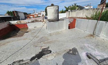 Venta casa tipo dpto en Levalle al 200 Bernal