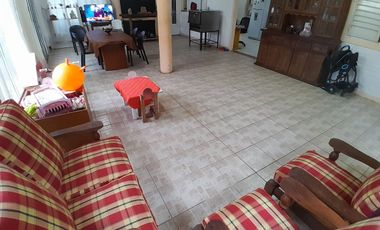 Casa en venta en Jardines de la Costa – A. Leyes