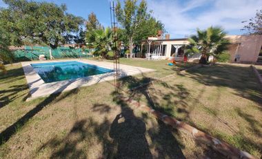 Casa en venta en Jardines de la Costa – A. Leyes