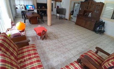 Casa en venta en Jardines de la Costa – A. Leyes