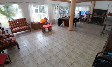 Casa en venta en Jardines de la Costa – A. Leyes