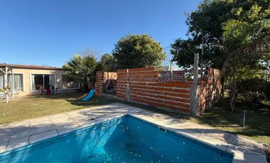 Casa en venta en Jardines de la Costa – A. Leyes