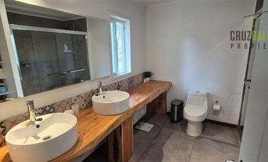 Casa en Venta en Condominio Lagunitas parcela 9