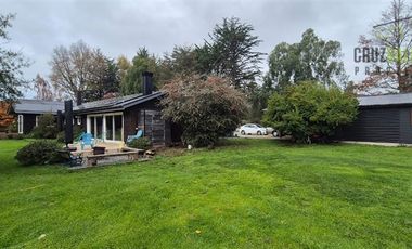 Casa en Venta en Condominio Lagunitas parcela 9