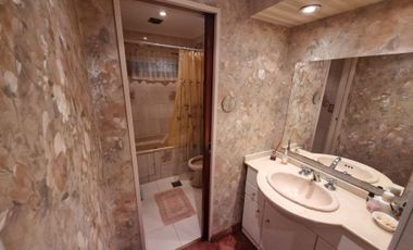 VENTA CASA 4 AMB CON QUINCHO Y PATIO