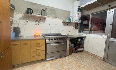PH 3 AMBIENTES VENTA CON PATIO BERNAL OESTE
