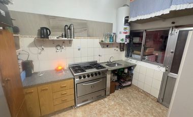 PH 3 AMBIENTES VENTA CON PATIO BERNAL OESTE