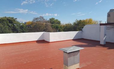 VENTA PH 3 AMBIENTES CON PATIO Y TERRAZA PROPIOS