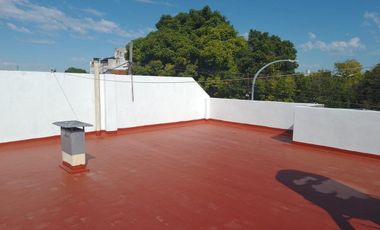 VENTA PH 3 AMBIENTES CON PATIO Y TERRAZA PROPIOS