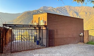 Casa en Arriendo en Camino a Farellones KM 3 (Mallsport) AMOBLADO