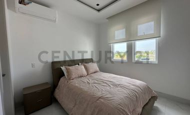 Casa de estreno con acabados de lujo en Urbanización Aires Norte