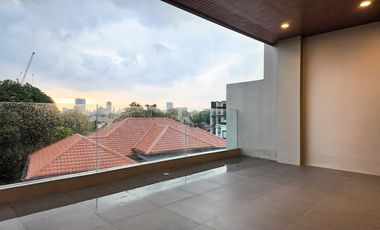 Sophisticated Modern Townhouse For Sale in San Juan City, Metro Manila