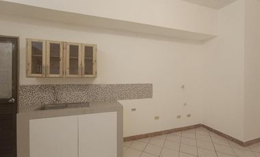Suite en alquiler en centro de Guayaquil, edificio Forum  GabR