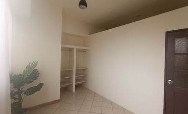 Suite en alquiler en centro de Guayaquil, edificio Forum  GabR
