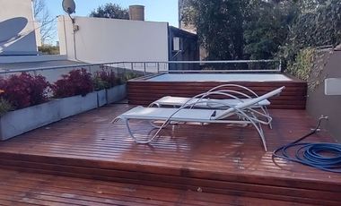 Calle 49 e/ 15 y 16 - CASA 3 dorm y cochera