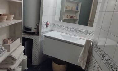 Calle 49 e/ 15 y 16 - CASA 3 dorm y cochera