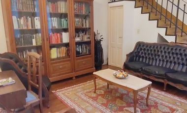Calle 49 e/ 15 y 16 - CASA 3 dorm y cochera