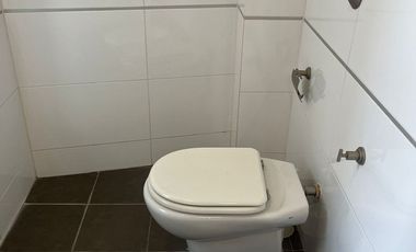 DEPTO DE CATEGORIA 2 DORM. 2 BAÑOS EN MILENICA IV