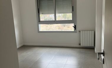 DEPTO DE CATEGORIA 2 DORM. 2 BAÑOS EN MILENICA IV