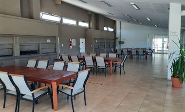 DEPTO DE CATEGORIA 2 DORM. 2 BAÑOS EN MILENICA IV