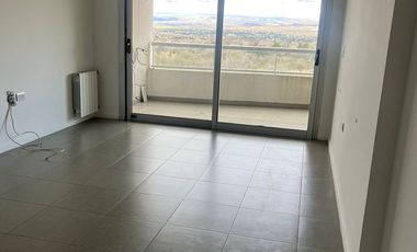 DEPTO DE CATEGORIA 2 DORM. 2 BAÑOS EN MILENICA IV