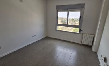 DEPTO DE CATEGORIA 2 DORM. 2 BAÑOS EN MILENICA IV