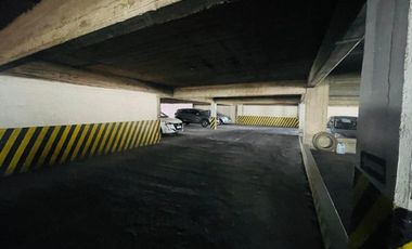 SE VENDE COCHERA BARRIO CENTRO CALLE TUCUMAN