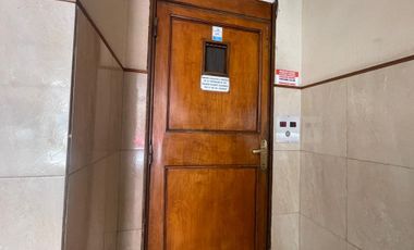 SE VENDE COCHERA BARRIO CENTRO CALLE TUCUMAN