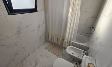 VENTA CASA 4 AMBIENTES ESCRITORIO PISCINA PILAR