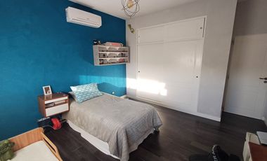 VENTA CASA 4 AMBIENTES ESCRITORIO PISCINA PILAR