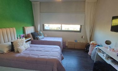 VENTA CASA 4 AMBIENTES ESCRITORIO PISCINA PILAR