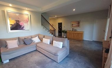 VENTA CASA 4 AMBIENTES ESCRITORIO PISCINA PILAR