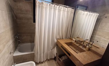 VENTA CASA 4 AMBIENTES ESCRITORIO PISCINA PILAR