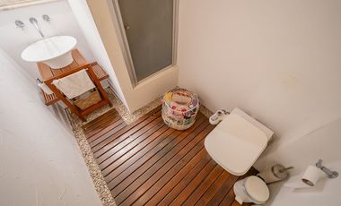 VENTA CASA DE 5 AMBIENTES EN VILLA SARMIENTO