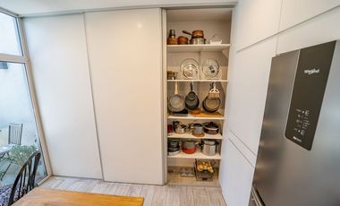 VENTA CASA DE 5 AMBIENTES EN VILLA SARMIENTO