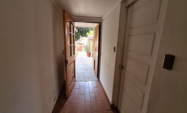 CASA EN VENTA QUINTA NORMAL DE 3 DORMITORIOS