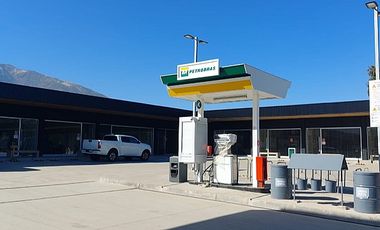 LOCAL ARRIENDO STRIP CENTER LAS PERDICES