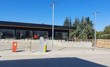 LOCAL ARRIENDO STRIP CENTER LAS PERDICES